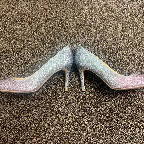 Marc Fisher Pointy Toe Heels - Picture 2 of 4